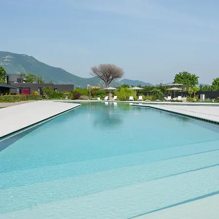 Secret Garden & 2* Palma Campania