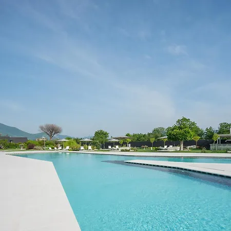 Secret Garden & 2* Palma Campania