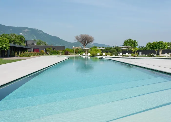 Secret Garden & 2* Palma Campania